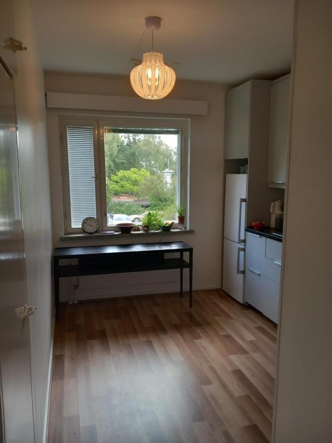 Apartamento Puotilan Rose Helsinki Exterior foto